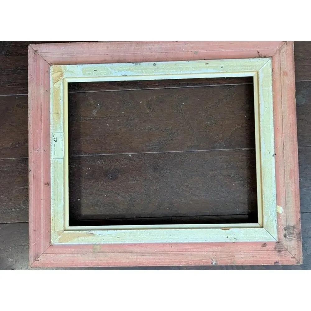 Mid Century French Style Gold Ornate Wooden Montparnasse Rococo Picture Frame